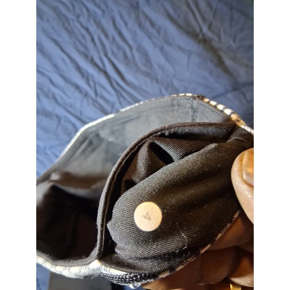 Lululemon Woman's Size 4 Wunder‎ Under High-Rise Tight 28
